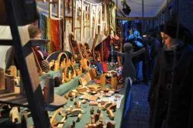 Belzenickelmarkt - Aussteller am Abend (© Bürgerverein)