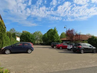 Parkplatz Turnhalle Bild 2 (© Urlaubsregion Freinsheim)