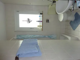 Modernes Badezimmer
