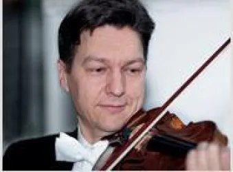 Der Musiker Ingo de Haas mit seiner Geige