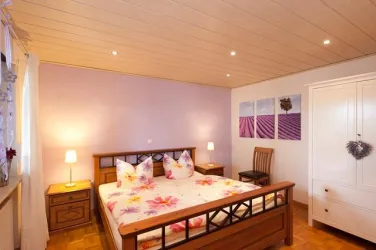 Schlafzimmer zur Terrasse