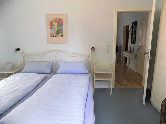 Schlafzimmer 1 (© B. Reibold-Niederauer)