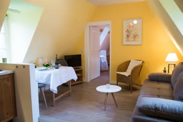 gemütliches Wohn-Esszimmer (© B. Reibold-Niederauer)