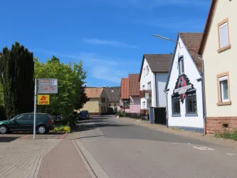 Bushaltestelle Abzweig Kirchheim Richtung Grünstad (© Urlaubsregion Freinsheim)