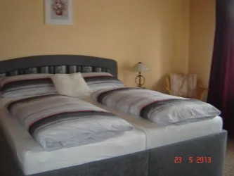 Schlafzimmer oben (© Haus Helga)