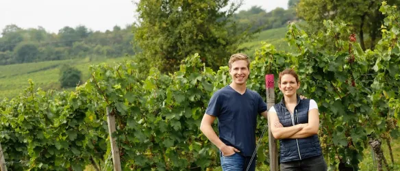 Die Winzerfamilie im Weinberg
