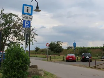 Parkplatz Weinstraße Bild 2 (© Urlaubsregion Freinsheim - E. Metzger)