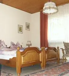 Beispiel Doppelzimmer (© Weingut Klein)