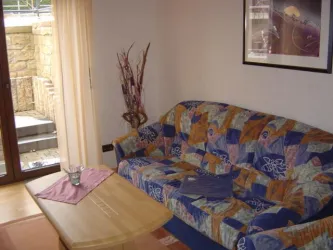 Wohnzimmer - Ausgang zum Freisitz