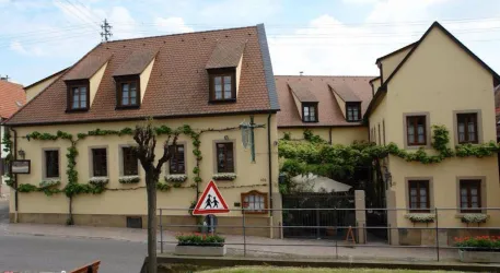 Hausansicht Hotel (© Kallstadter Hof)