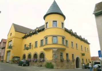 Weingut Pfleger - Hausansicht (© Weingut Pfleger)