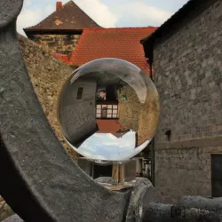 Altstadt Freinsheim durch die Glaskugel