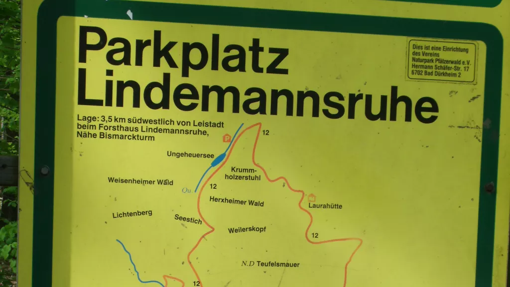 Wanderparkplatztafel an der Lindemannsruhe