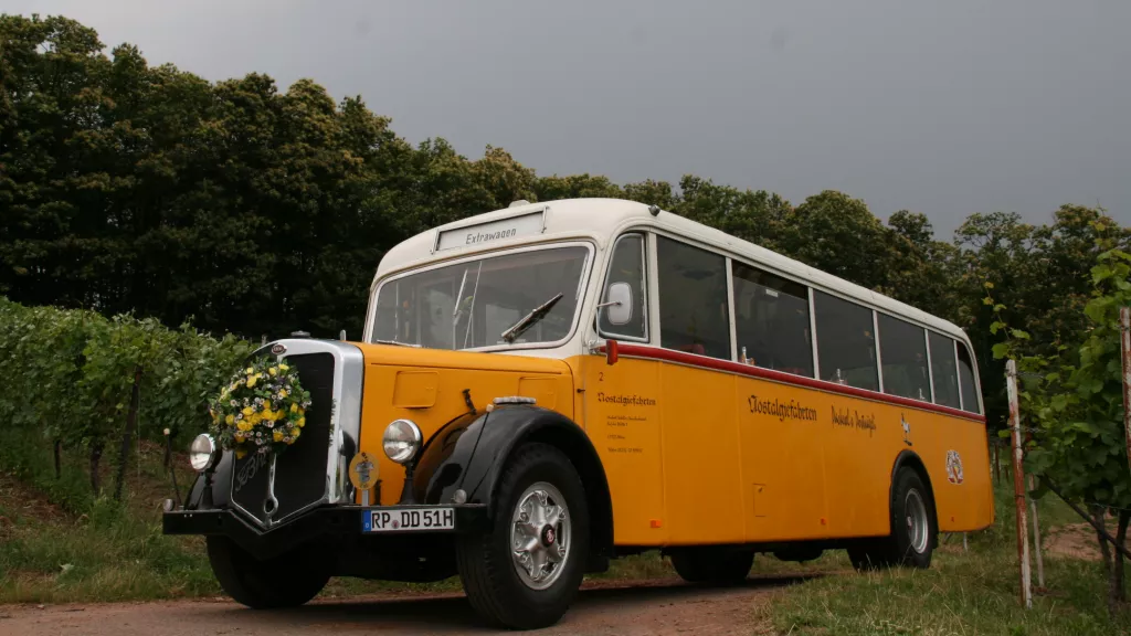 Oldtimerbus "Postwägeli" von 1947