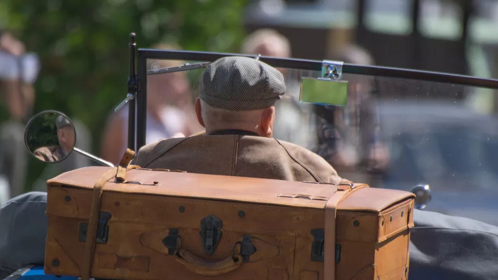 Oldtimer mit Gepäck