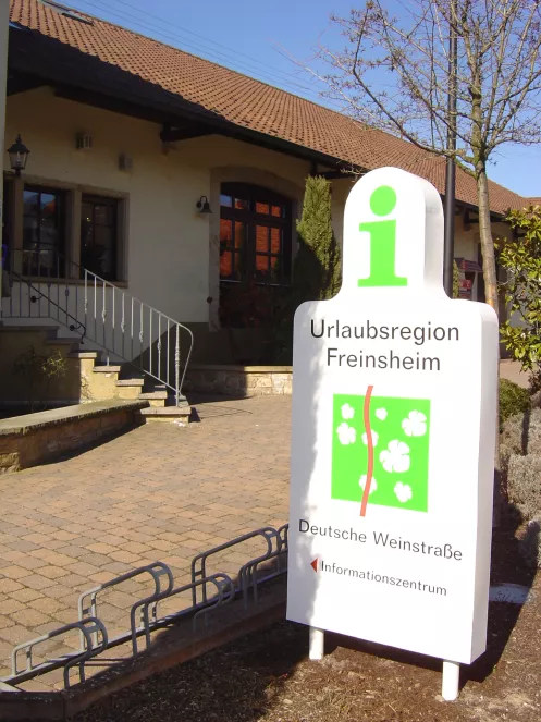 Schild i-Punkt Kallstadt