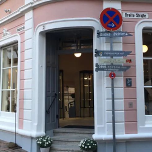 Schmukkes, Eingangsbereich (© Schmukkes)