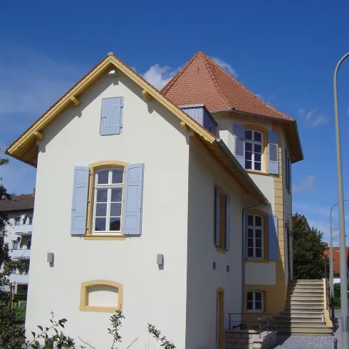 Spital Freinsheim Vorderansicht (© Urlaubsregion Freinsheim)