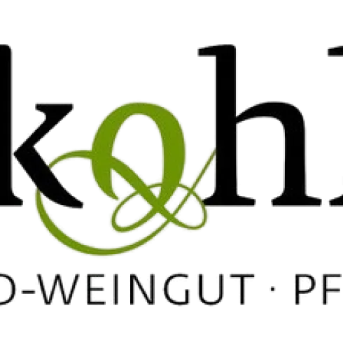 Ein modernes Logo für ein Bio-Weingut. Die Schrift ist in grüner Farbe gehalten und vermittelt ein frisches, naturnahes Gefühl.