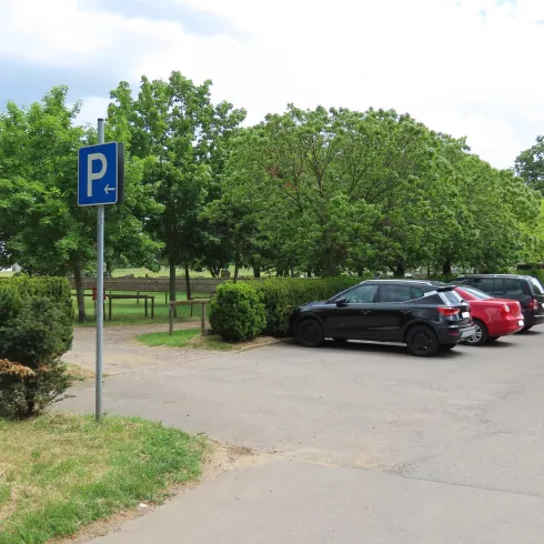 Parkplatz am Friedhof 1 (© Urlaubsregion Freinsheim, Metzger)