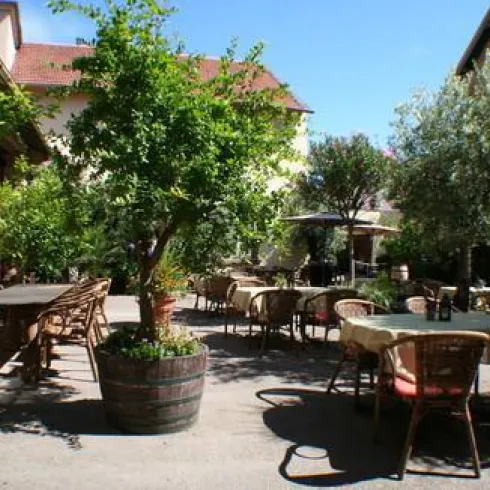 Bacchus - Hofansicht (© Zum Bacchus)