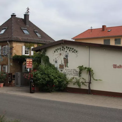 Weingut Walter Henninger - Außenansicht (© Weingut Walter Henninger)