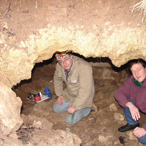 im Inneren der Karsthöhle (© Eric Hass)